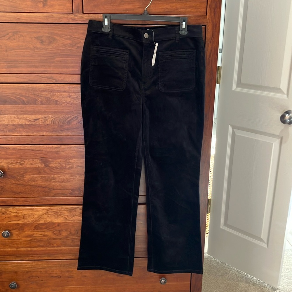 Women's ANN TAYLOR Weekend Modern Fit Velvet Wide Leg Black Pants Size 10
